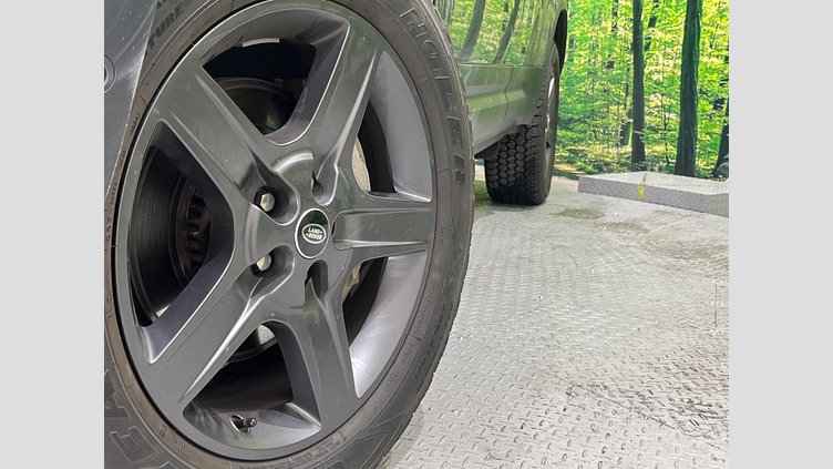 2024 認定中古車 Land Rover Defender 110 アイガーグレイ D300 AWD（AT） S