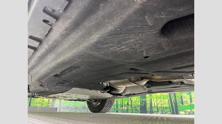 2024 認定中古車 Land Rover Defender 110 アイガーグレイ D300 AWD（AT） S