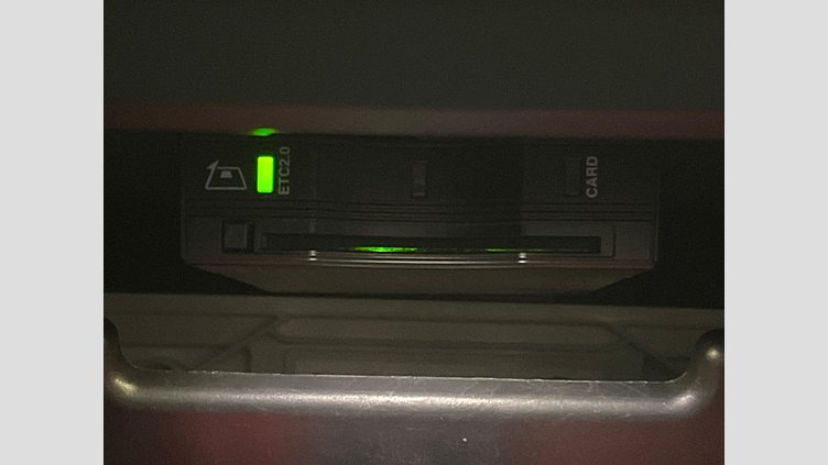 2024 認定中古車 Land Rover Defender 110 アイガーグレイ D300 AWD（AT） S