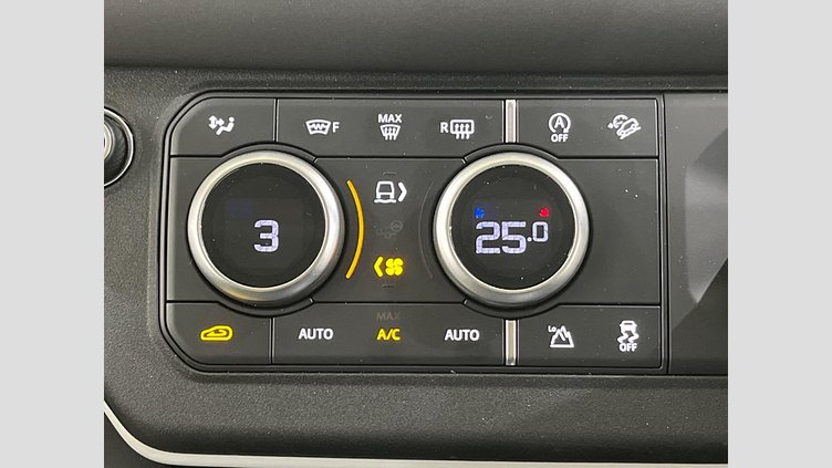 2024 認定中古車 Land Rover Defender 110 アイガーグレイ D300 AWD（AT） S