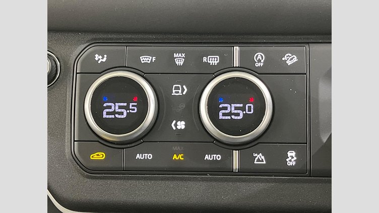 2024 認定中古車 Land Rover Defender 110 アイガーグレイ D300 AWD（AT） S