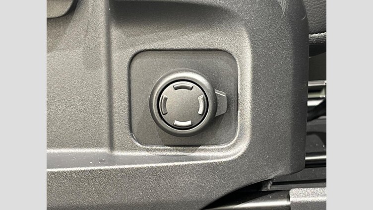 2024 認定中古車 Land Rover Defender 110 アイガーグレイ D300 AWD（AT） S