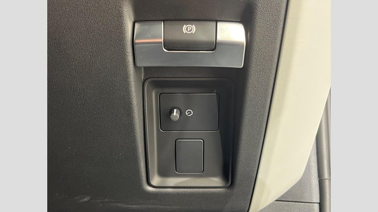 2024 認定中古車 Land Rover Defender 110 アイガーグレイ D300 AWD（AT） S