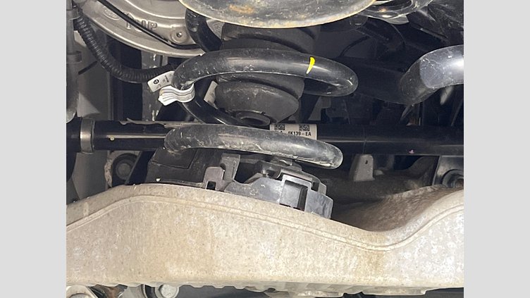 2024 認定中古車 Land Rover Defender 110 アイガーグレイ D300 AWD（AT） S