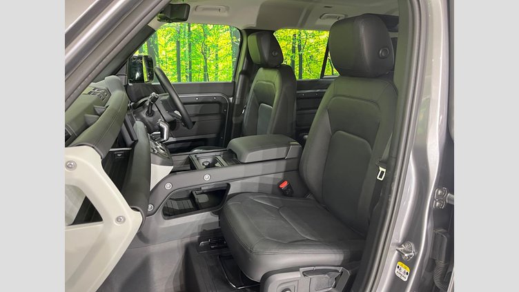 2024 認定中古車 Land Rover Defender 110 アイガーグレイ D300 AWD（AT） S