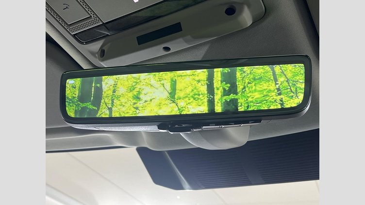 2024 認定中古車 Land Rover Defender 110 アイガーグレイ D300 AWD（AT） S