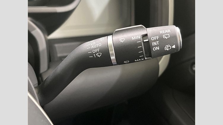 2024 認定中古車 Land Rover Defender 110 アイガーグレイ D300 AWD（AT） S