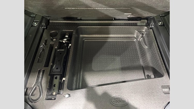 2024 認定中古車 Land Rover Defender 110 アイガーグレイ D300 AWD（AT） S