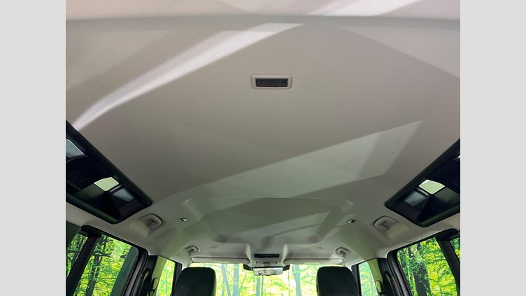 2024 認定中古車 Land Rover Defender 110 アイガーグレイ D300 AWD（AT） S