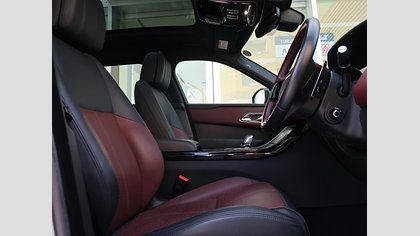 Range Rover Velar 24