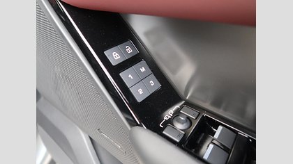 Range Rover Velar 37