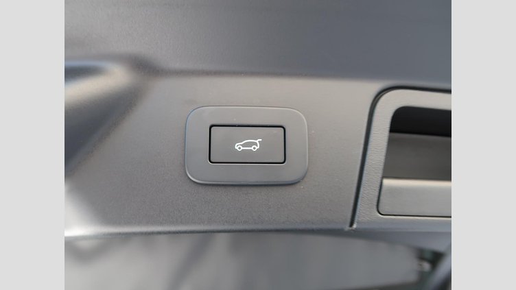 2023 認定中古車 Land Rover Range Rover Velar ザダルグレイ D200マイルドハイブリッド（ディーゼル） Standard Wheelbase Dynamic HSE