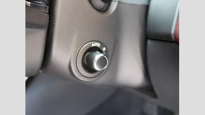 Range Rover Velar 25