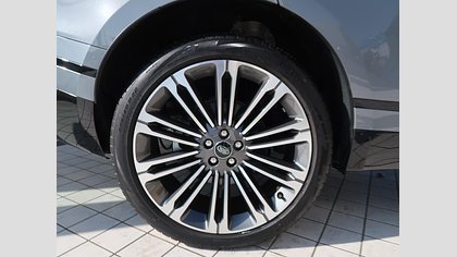 Range Rover Velar 10