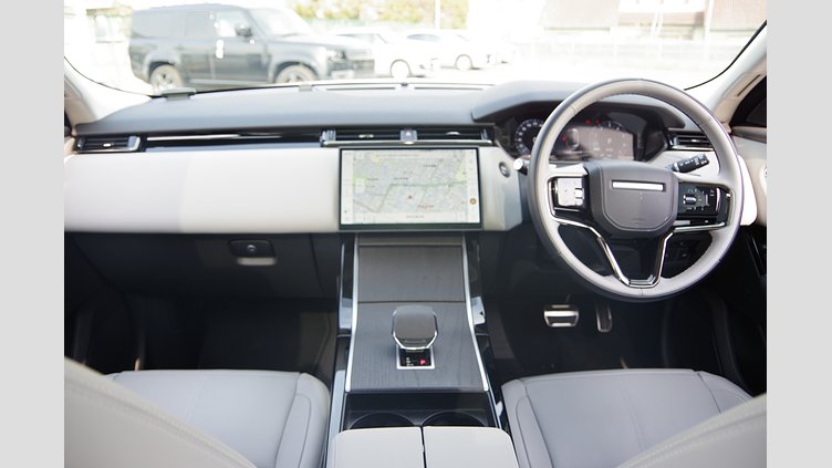 2024 認定中古車 Land Rover Range Rover Velar オストゥーニパールホワイト P400eプラグインハイブリッド（ガソリン） スタンダードホイールベース Dynamic SE