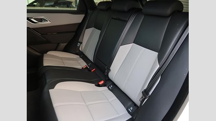 Range Rover Velar 23