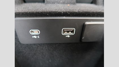 Range Rover Velar 17