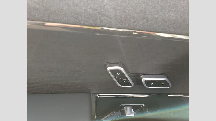 2025 認定中古車 Land Rover Range Rover Sport サントリーニブラック P550eプラグインハイブリッド（ガソリン） スタンダードホイールベース Autobiography