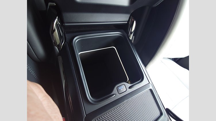 2025 認定中古車 Land Rover Range Rover Sport サントリーニブラック P550eプラグインハイブリッド（ガソリン） スタンダードホイールベース Autobiography