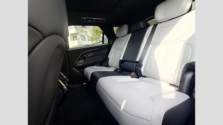 2025 認定中古車 Land Rover Range Rover Sport サントリーニブラック P550eプラグインハイブリッド（ガソリン） スタンダードホイールベース Autobiography