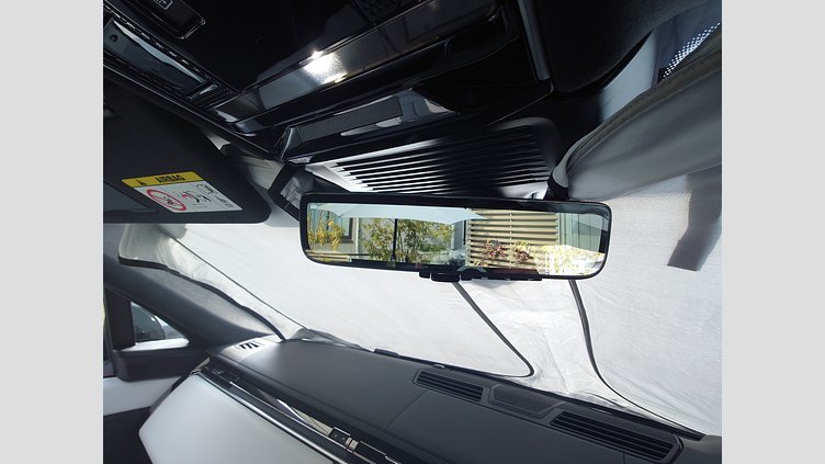 2025 認定中古車 Land Rover Range Rover Sport サントリーニブラック P550eプラグインハイブリッド（ガソリン） スタンダードホイールベース Autobiography