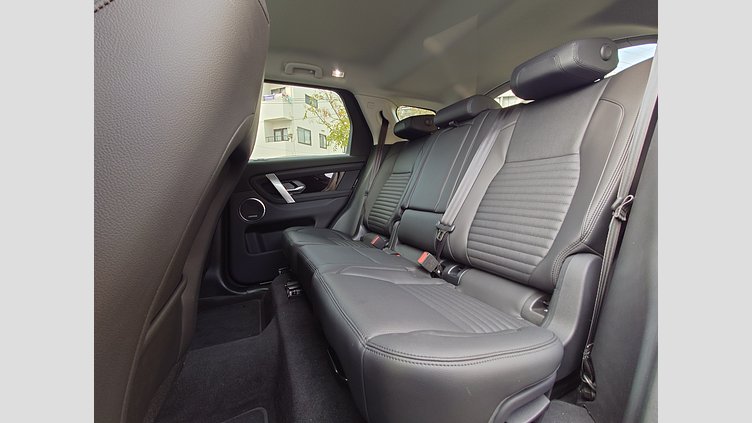 2024 認定中古車 Land Rover Discovery Sport サントリーニブラック D200マイルドハイブリッド（ディーゼル） 標準ホイール S