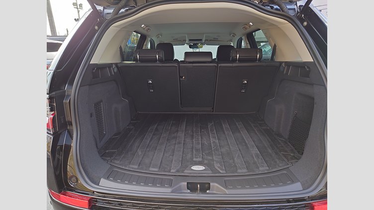 2024 認定中古車 Land Rover Discovery Sport サントリーニブラック D200マイルドハイブリッド（ディーゼル） 標準ホイール S