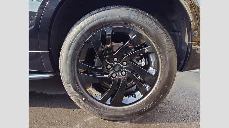 2024 認定中古車 Land Rover Discovery Sport サントリーニブラック D200マイルドハイブリッド（ディーゼル） 標準ホイール S