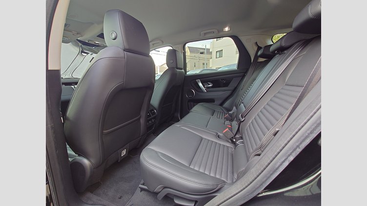 2024 認定中古車 Land Rover Discovery Sport サントリーニブラック D200マイルドハイブリッド（ディーゼル） 標準ホイール S