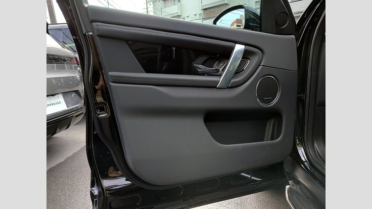 2024 認定中古車 Land Rover Discovery Sport サントリーニブラック D200マイルドハイブリッド（ディーゼル） 標準ホイール S