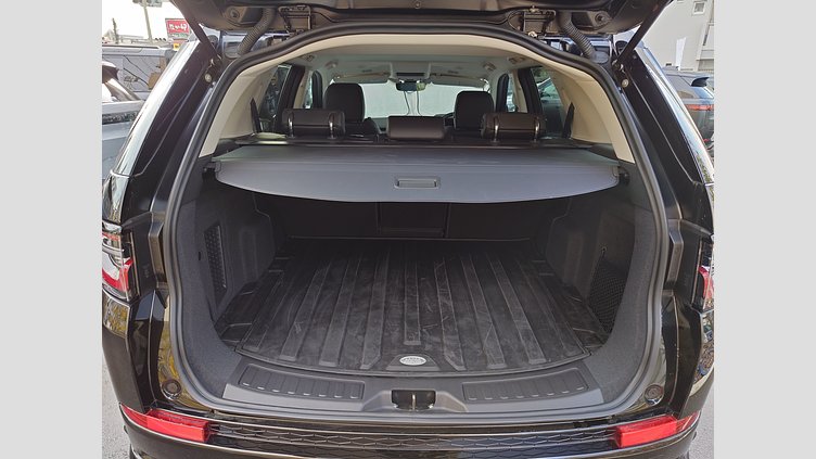 2024 認定中古車 Land Rover Discovery Sport サントリーニブラック D200マイルドハイブリッド（ディーゼル） 標準ホイール S