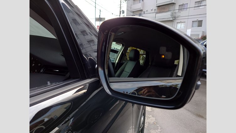 2024 認定中古車 Land Rover Discovery Sport サントリーニブラック D200マイルドハイブリッド（ディーゼル） 標準ホイール S