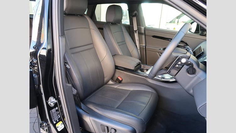 2024 認定中古車 Land Rover Range Rover Evoque サントリーニブラック P200（ガソリン） スタンダードホイールベース S