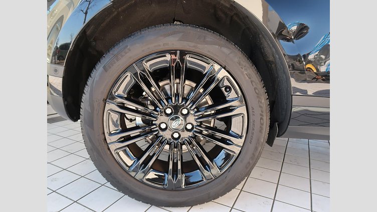 2024 認定中古車 Land Rover Range Rover Evoque サントリーニブラック P200（ガソリン） スタンダードホイールベース S