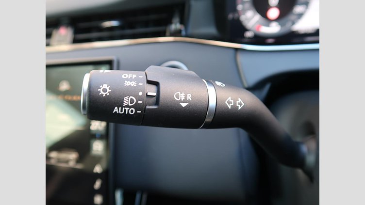 2024 認定中古車 Land Rover Range Rover Evoque サントリーニブラック P200（ガソリン） スタンダードホイールベース S