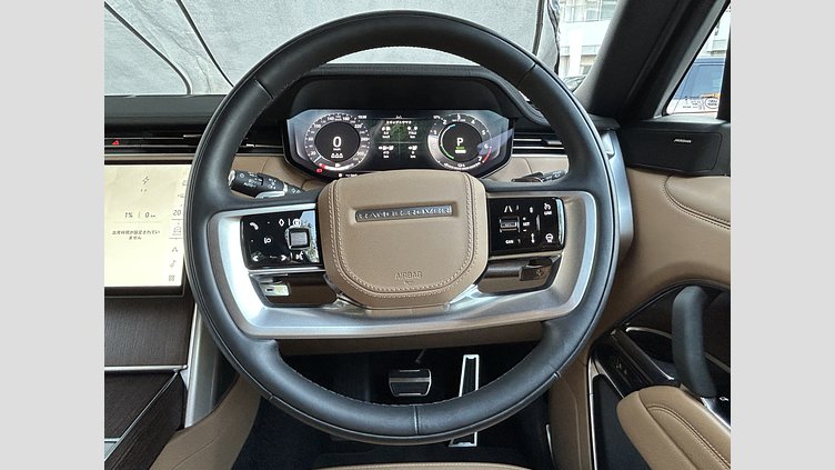 2024 認定中古車 Land Rover Range Rover サントリーニブラック P550 AWD PHEV（AT） スタンダードホイールベース SE