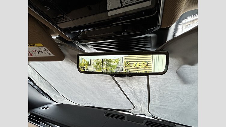 2024 認定中古車 Land Rover Range Rover サントリーニブラック P550 AWD PHEV（AT） スタンダードホイールベース SE