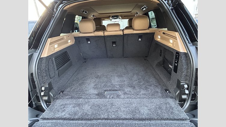 2024 認定中古車 Land Rover Range Rover サントリーニブラック P550 AWD PHEV（AT） スタンダードホイールベース SE