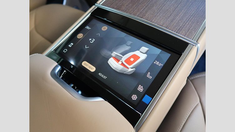 2024 認定中古車 Land Rover Range Rover オストゥーニパールホワイト D350 AWD MHEV（AT） スタンダードホイールベース Autobiography