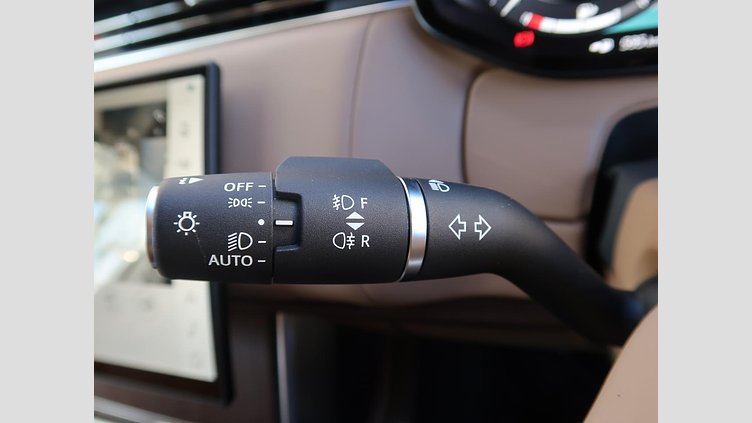 2024 認定中古車 Land Rover Range Rover オストゥーニパールホワイト D350 AWD MHEV（AT） スタンダードホイールベース Autobiography