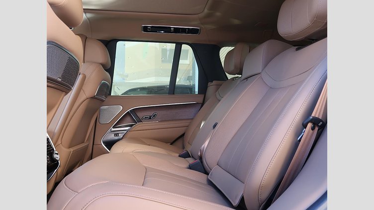 2024 認定中古車 Land Rover Range Rover オストゥーニパールホワイト D350 AWD MHEV（AT） スタンダードホイールベース Autobiography