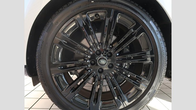 2024 認定中古車 Land Rover Range Rover オストゥーニパールホワイト D350 AWD MHEV（AT） スタンダードホイールベース Autobiography