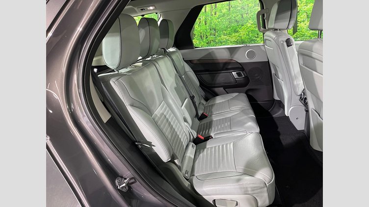 2017 認定中古車 Land Rover Discovery Waitomo Grey 3.0 litre V6 Supercharged Petrol HSEラグジュアリー