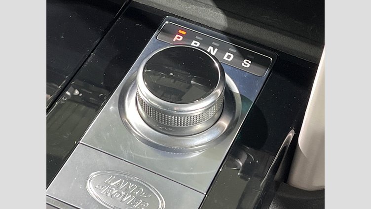 2017 認定中古車 Land Rover Discovery Waitomo Grey 3.0 litre V6 Supercharged Petrol HSEラグジュアリー