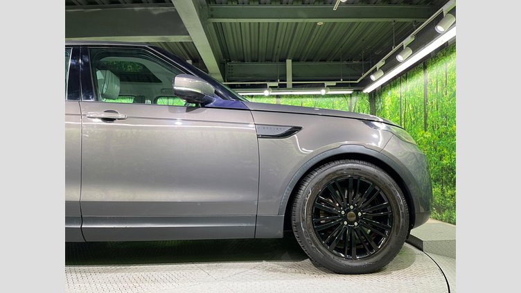 2017 認定中古車 Land Rover Discovery Waitomo Grey 3.0 litre V6 Supercharged Petrol HSEラグジュアリー