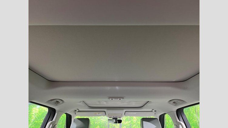 2017 認定中古車 Land Rover Discovery Waitomo Grey 3.0 litre V6 Supercharged Petrol HSEラグジュアリー