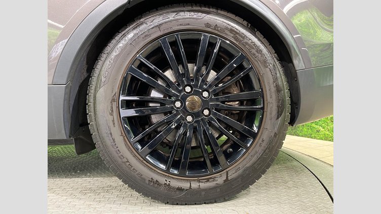 2017 認定中古車 Land Rover Discovery Waitomo Grey 3.0 litre V6 Supercharged Petrol HSEラグジュアリー