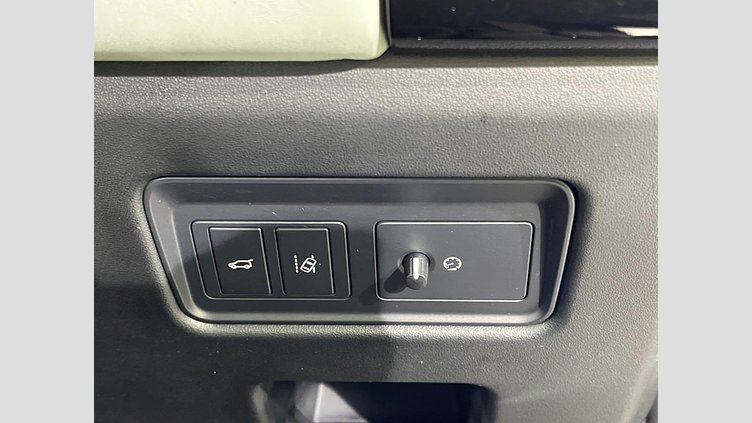 2017 認定中古車 Land Rover Discovery Waitomo Grey 3.0 litre V6 Supercharged Petrol HSEラグジュアリー