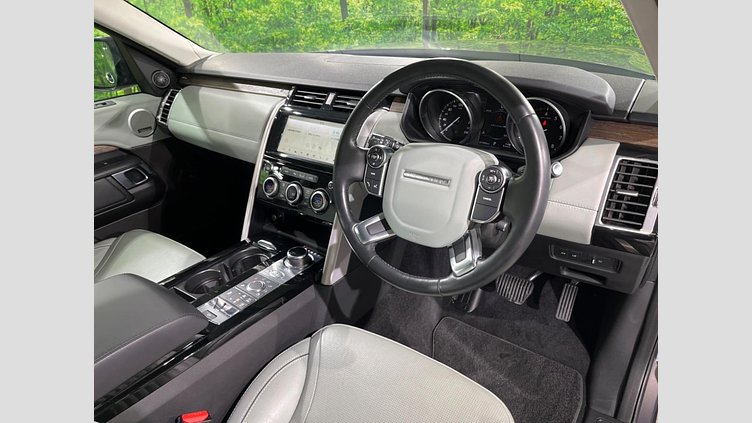 2017 認定中古車 Land Rover Discovery Waitomo Grey 3.0 litre V6 Supercharged Petrol HSEラグジュアリー
