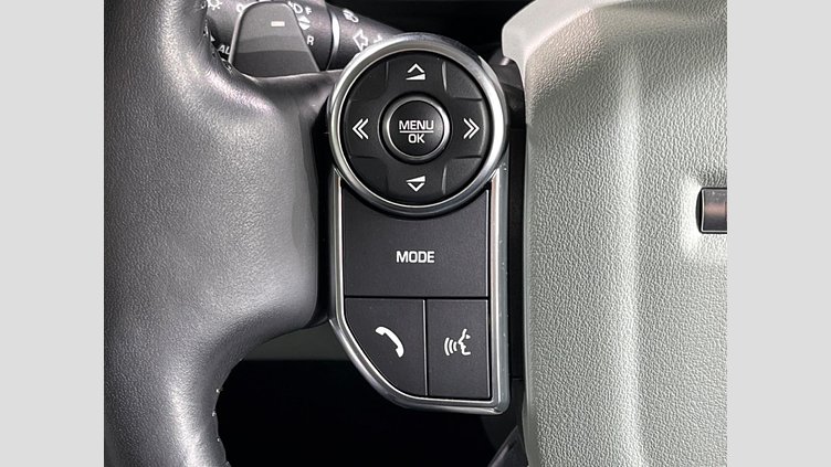 2017 認定中古車 Land Rover Discovery Waitomo Grey 3.0 litre V6 Supercharged Petrol HSEラグジュアリー